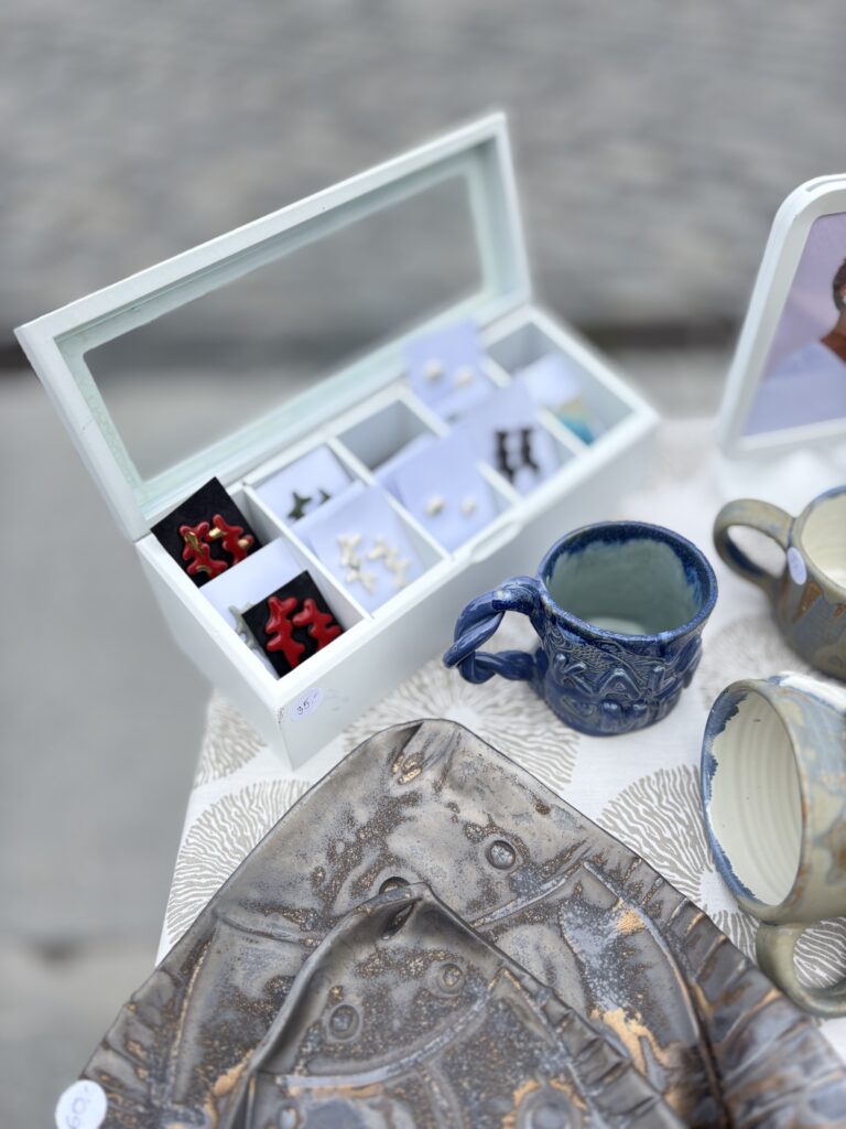 portselanist kõrvarõngad